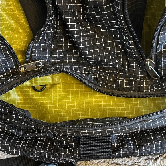 Tom Bihn Synapse Black Grid Backpack - Picture 9 of 9